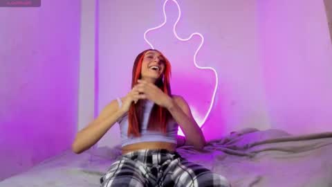 Snapshot of mika_velvet chatting on 1, 11, 2025 mika_velvet online show from 1, 11, 2025