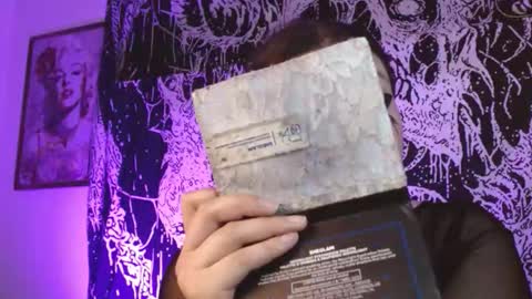 Mika online show from 21, 12, 2025