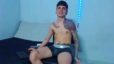 Mike IMDEPENDIENT MODEL online show from 5, 2, 2025