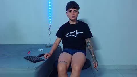 Mike IMDEPENDIENT MODEL online show from 18, 10, 2025