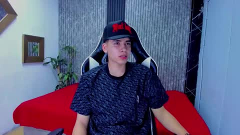 Mike 0233 online show from 18, 11, 2025