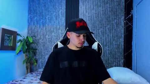 Mike 0233 online show from 1, 2, 2026