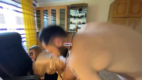 Snapshot of mike_and_anna_ chatting on 5, 11, 2025 Mike and anna online show from 5, 11, 2025