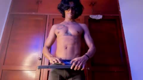 Snapshot of mike_d1030 chatting on 4, 4, 2026 mike_d1030 online show from 4, 4, 2026