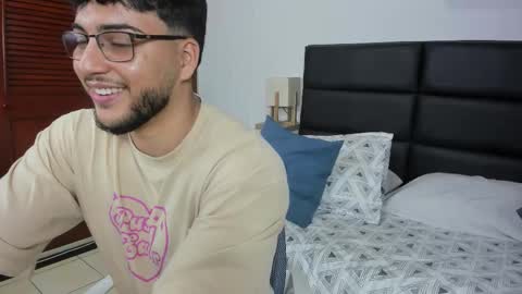  MIKE FOXXX online show from 3, 2, 2026