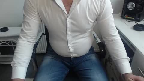 Snapshot of mike_master30 chatting on 6, 1, 2025 MikeMaster online show from 6, 1, 2025