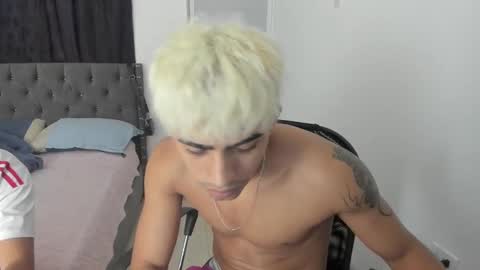 mike_master9 online show from 4, 10, 2025