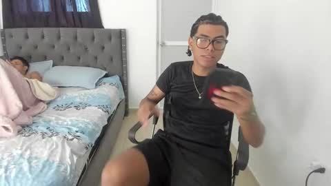 mike_master9 online show from 18, 10, 2025