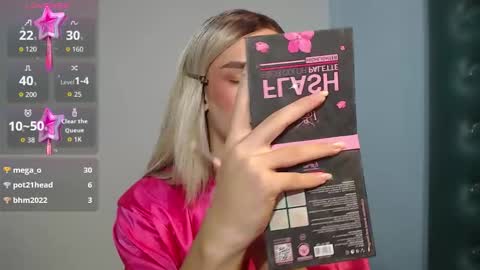 Snapshot of mike_nour chatting on 10, 1, 2026 IM MIKE online show from 10, 1, 2026