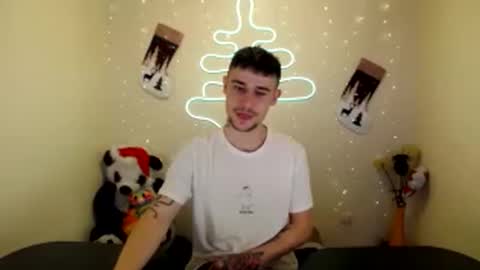 Snapshot of mike_severi chatting on 17, 12, 2024 Mike online show from 17, 12, 2024