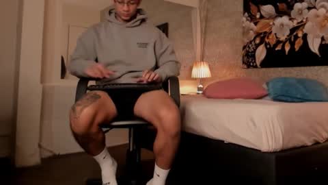 Mike online show from 15, 10, 2025