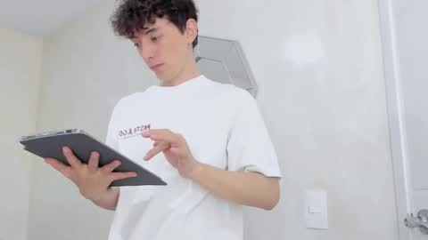 Mikebelf4 online show from 17, 12, 2025