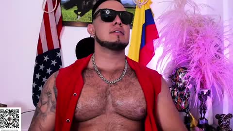 Snapshot of mikeblake_ chatting on 8, 2, 2025 mikeblake_ online show from 8, 2, 2025