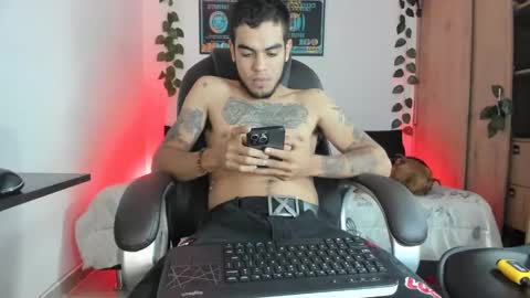 mikee_scooth online show from 16, 2, 2025