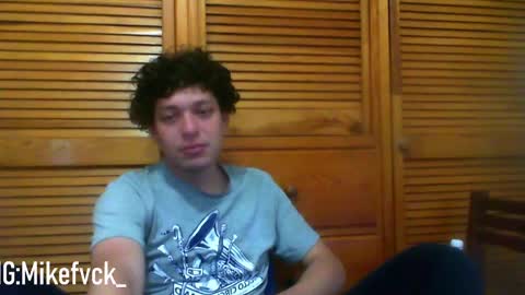 Snapshot of mikefvck_ chatting on 17, 1, 2025 Mike online show from 17, 1, 2025