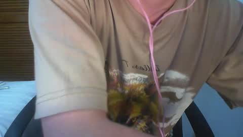 Snapshot of mikefvck_ chatting on 22, 1, 2025 Mike online show from 22, 1, 2025