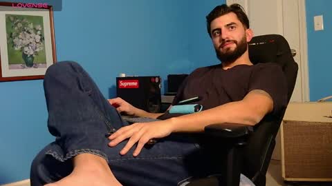 Snapshot of mikehawk1589 chatting on 10, 1, 2025 mikehawk1589 online show from 10, 1, 2025