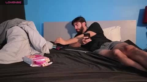 Snapshot of mikehawk1589 chatting on 20, 10, 2025 mikehawk1589 online show from 20, 10, 2025