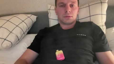 Snapshot of mikemalin8 chatting on 19, 11, 2025 mikemalin8 online show from 19, 11, 2025