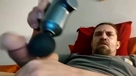 Snapshot of mikepness420 chatting on 17, 9, 2025 mikepness420 online show from 17, 9, 2025