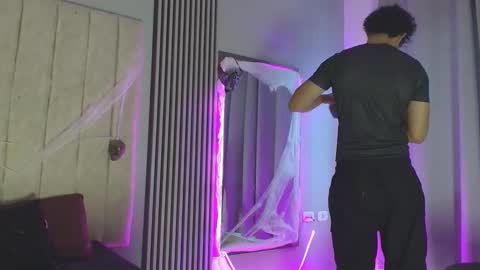 mikey_banji online show from 9, 10, 2025