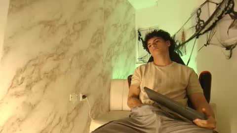 mikey_banji online show from 3, 11, 2025