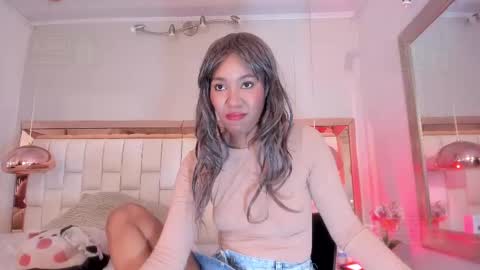 Mikeyla  online show from 25, 9, 2025