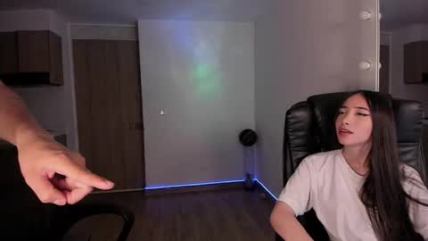 VIOLETAMIKE online show from 10, 10, 2025