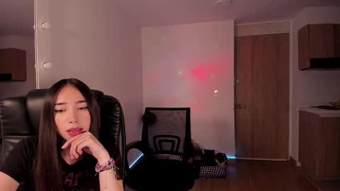 VIOLETAMIKE online show from 14, 10, 2025