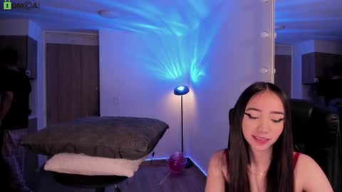 VIOLETAMIKE online show from 1, 3, 2026