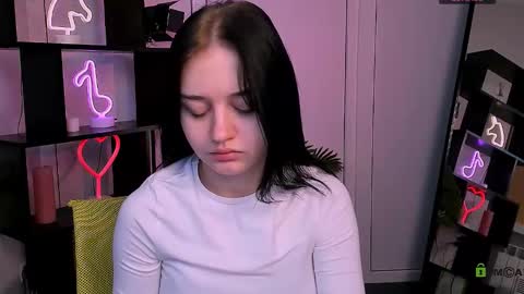 miki_ti online show from 9, 11, 2025