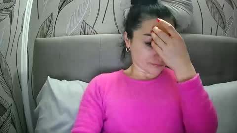Snapshot of mikyloveu chatting on 16, 10, 2025 Mikyloveu online show from 16, 10, 2025