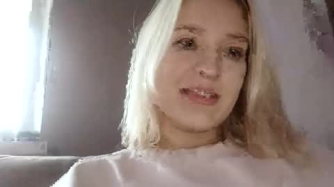 Mila 420 online show from 5, 11, 2025