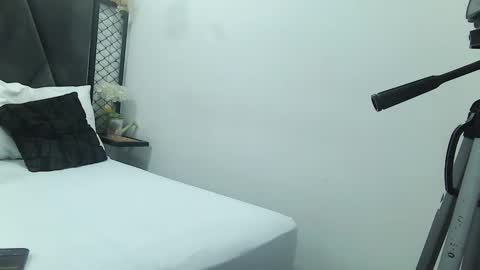 mila_adamss online show from 22, 12, 2024