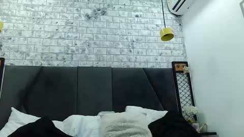 mila_adamss online show from 7, 1, 2025