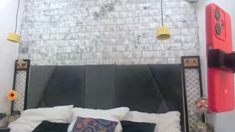 mila_adamss online show from 2, 10, 2025