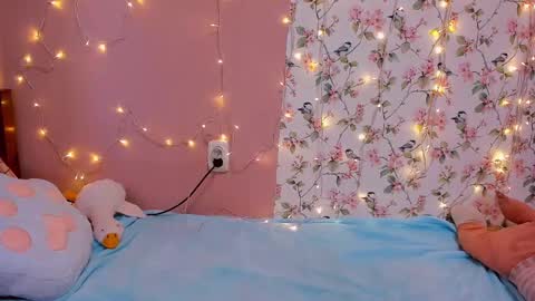 Mila shy sensual person  online show from 9, 1, 2025