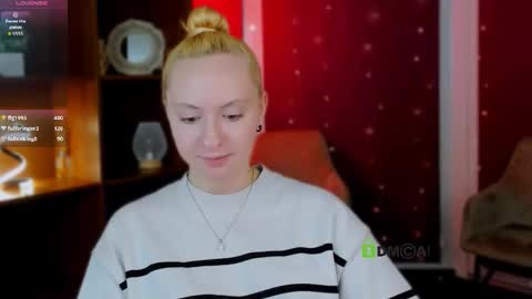 mila_glow online show from 22, 12, 2025