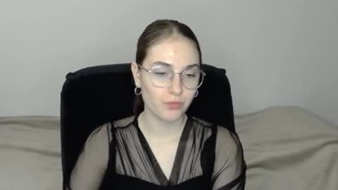 mila_keyy online show from 27, 2, 2026