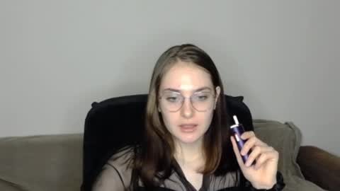 mila_keyy online show from 2, 4, 2026