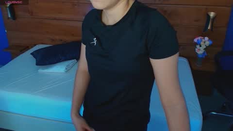 Milena  online show from 28, 11, 2025