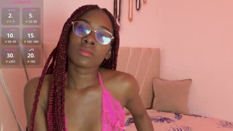 Snapshot of mila_n_max chatting on 13, 11, 2025 Mila Max online show from 13, 11, 2025