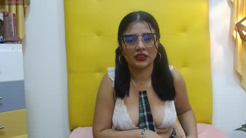 Snapshot of mila_quin chatting on 22, 2, 2026 mila_quin online show from 22, 2, 2026