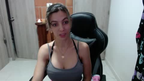 milacoxx8819 online show from 3, 2, 2025