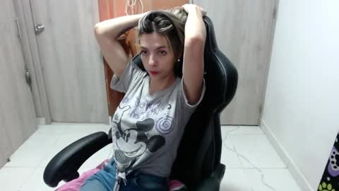 milacoxx8819 online show from 9, 2, 2025