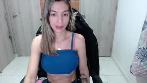 milacoxx8819 online show from 11, 2, 2025