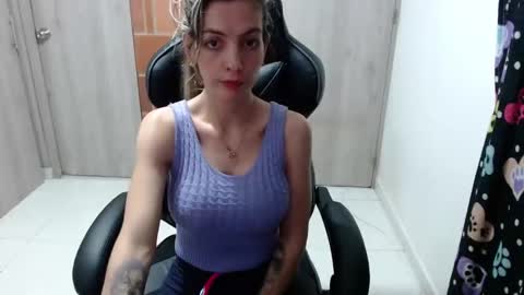 milacoxx8819 online show from 28, 2, 2025