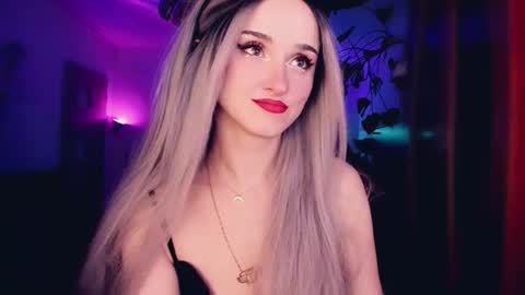 MiladyJolie online show from 21, 10, 2025