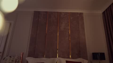 Snapshot of miladystarlight chatting on 8, 3, 2026 online show from 8, 3, 2026