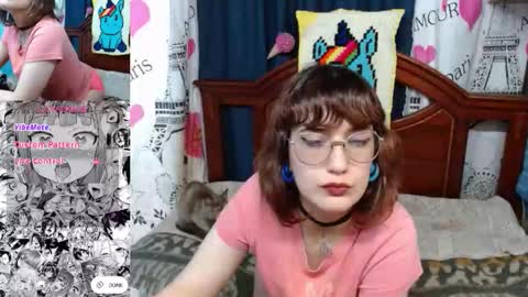 Snapshot of milalunala chatting on 18, 10, 2025 Mila-Lunala online show from 18, 10, 2025